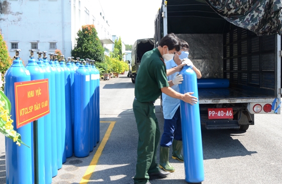 Khuyến cáo: An toàn PCCC trong hoạt động vận chuyển, lưu trữ, bảo quản và sử dụng bình khí oxy